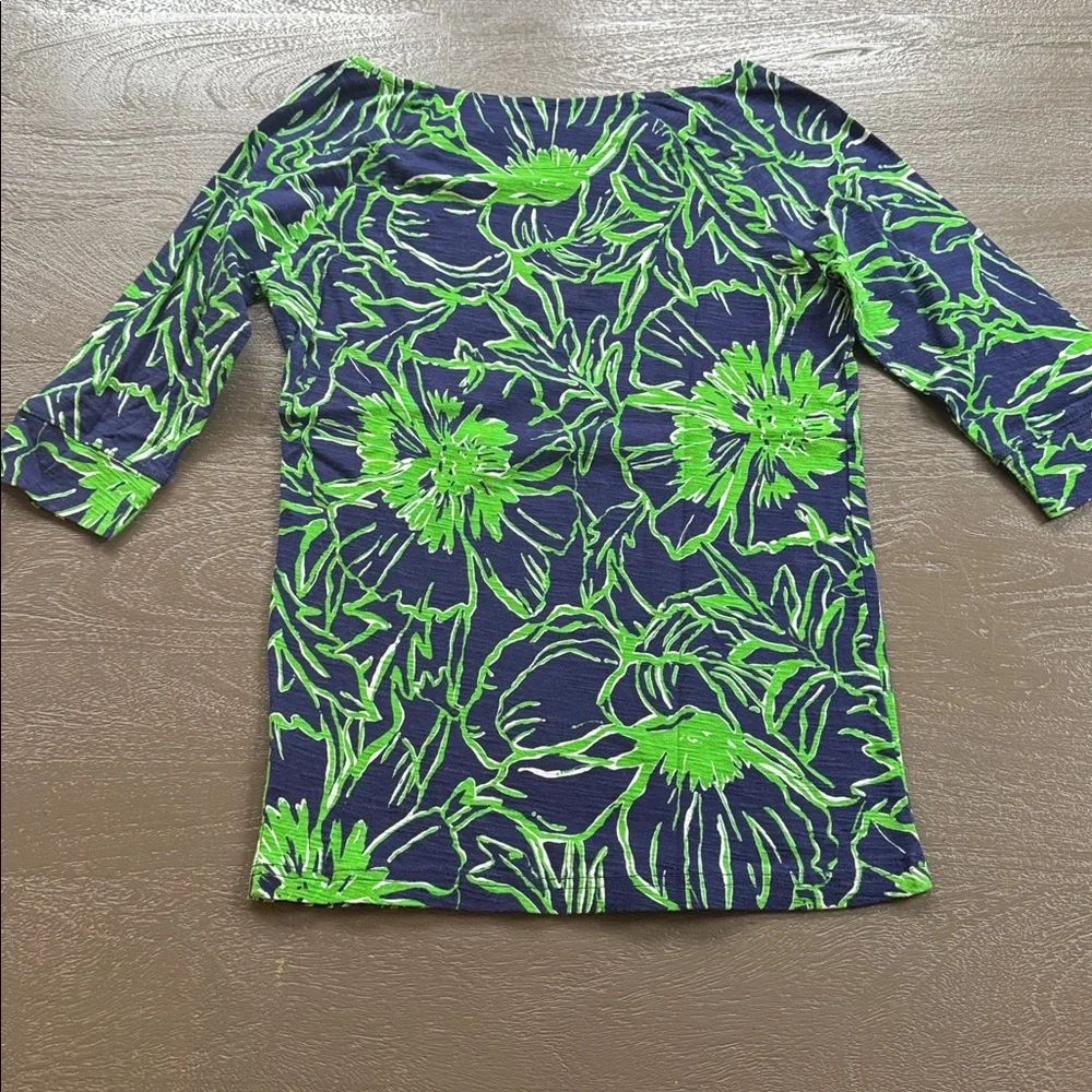 Lilly Pulitzer Boatneck Slub Cotton Floral Print Shirt, size S, like new - Picture 4 of 4